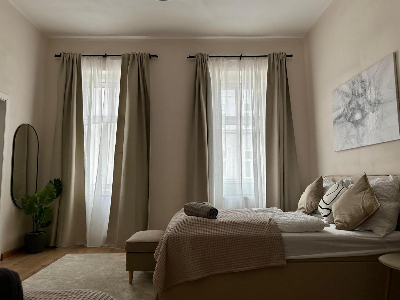 Spacious Apartment, 3 Min To U6 Metro Vienna Exterior photo