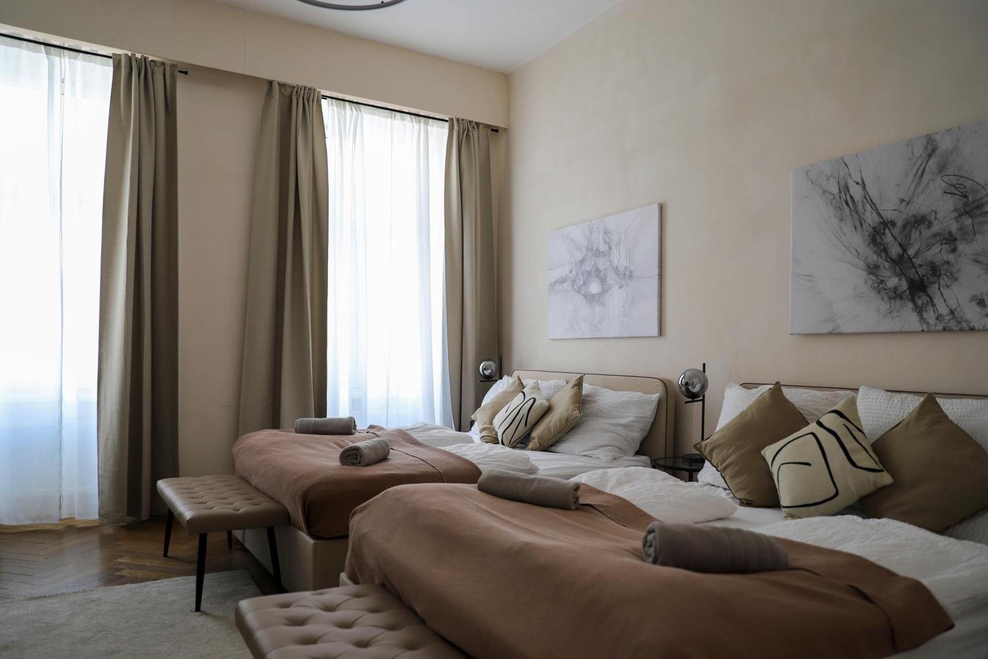 Spacious Apartment, 3 Min To U6 Metro Vienna Exterior photo